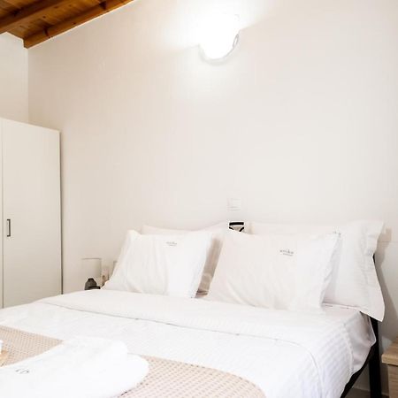 Aniko Suites Psarou Псару Екстериор снимка